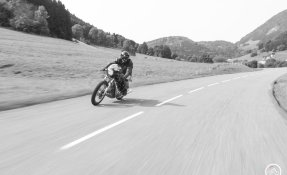 Ducati 750 GT 1972 Café Racer façon IMOLA Sport 750SS Bevel Twin - Couple (…)