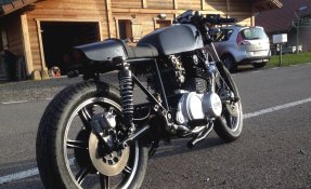 Yamaha XS 850 3 cylindres Café Racer